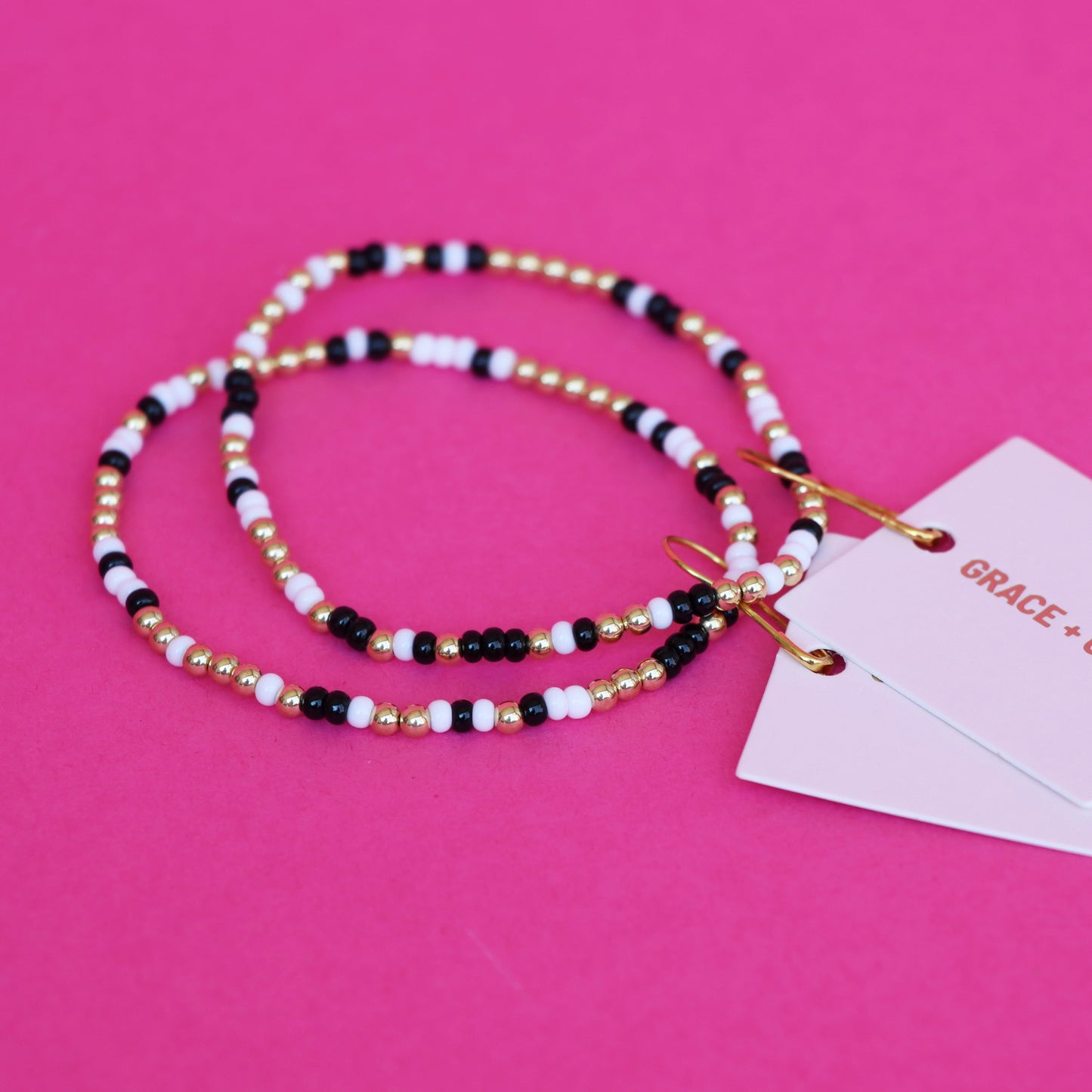 color pop bracelet {black & white}